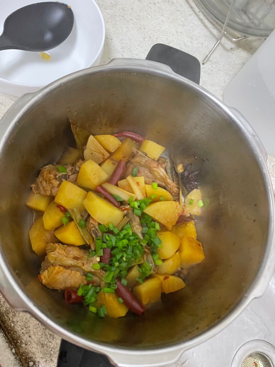 土豆炖排骨（高压锅）的做法 步骤1