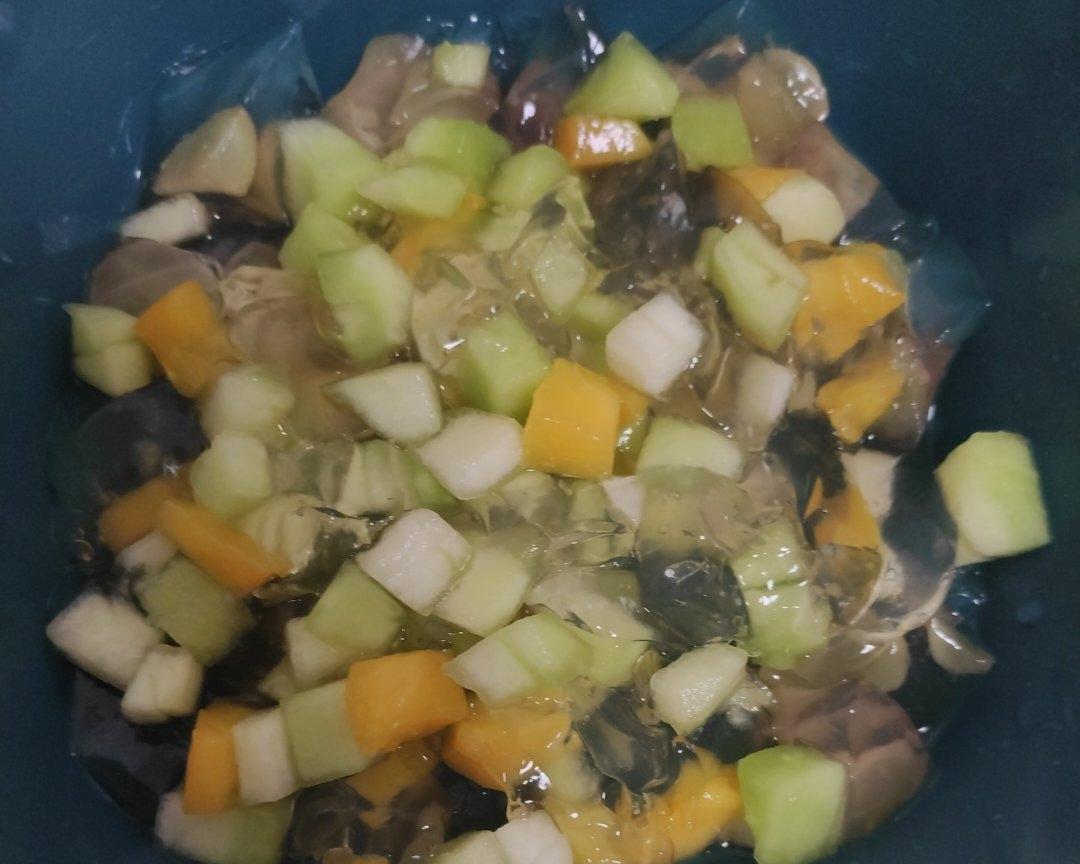 简单冰粉水果果冻