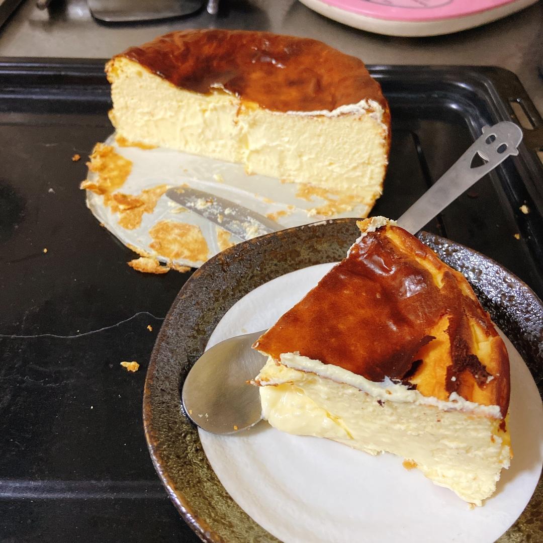 巴斯克芝士蛋糕–from @yuka_cm_cafe