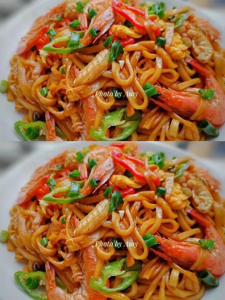海鲜炒河粉