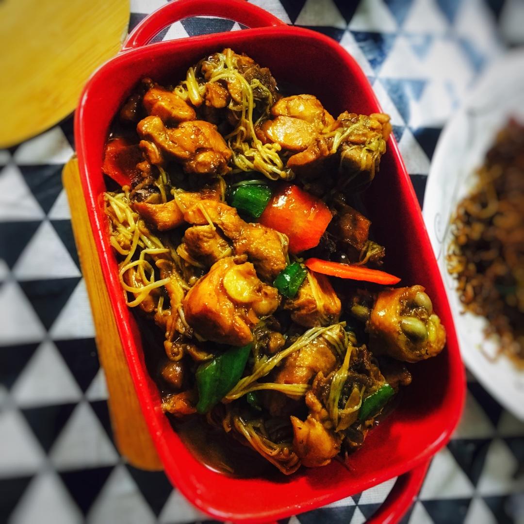 黄焖鸡米饭