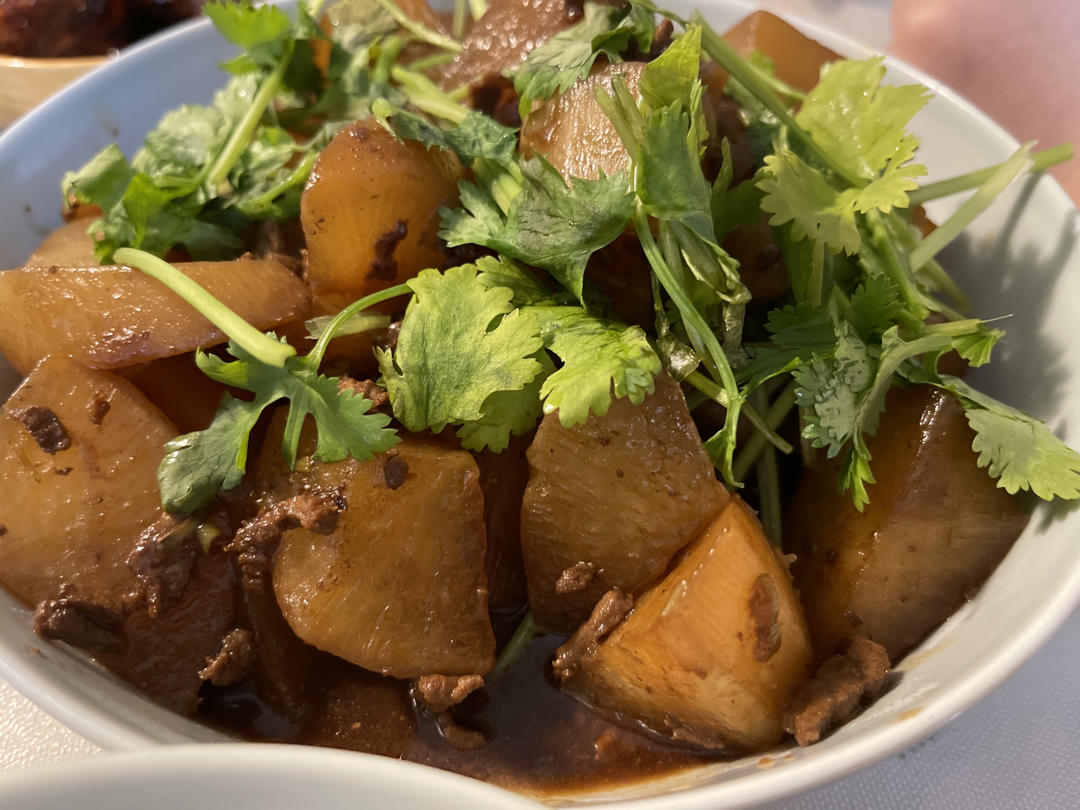 冬吃萝卜烧肉