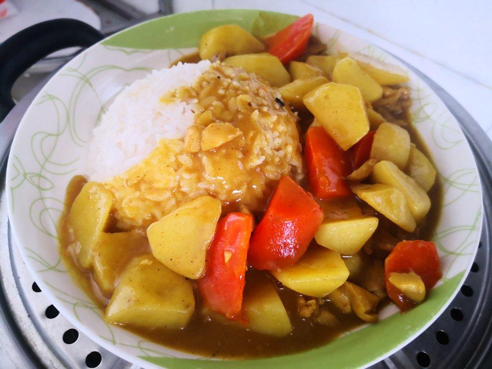 鸡肉咖喱饭