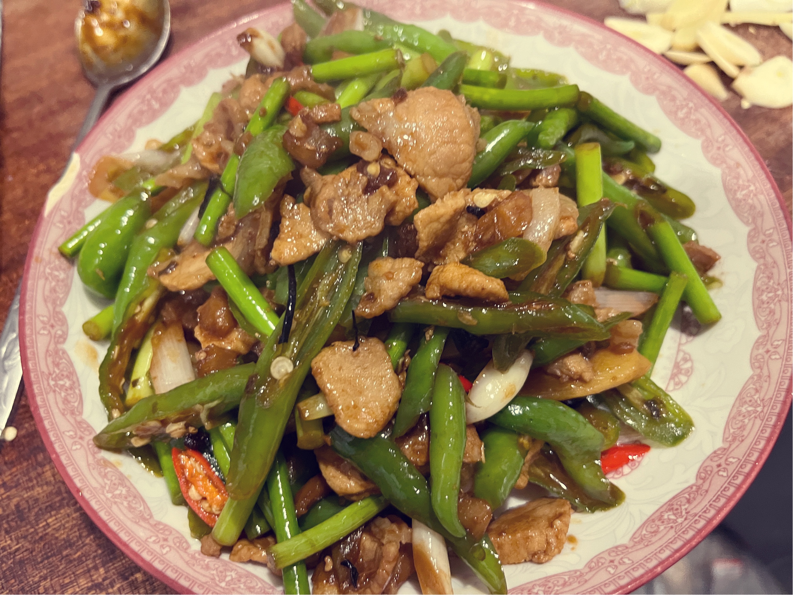 辣椒🌶️炒肉🥩下饭菜的做法