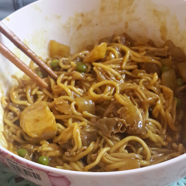 肥牛咖喱面