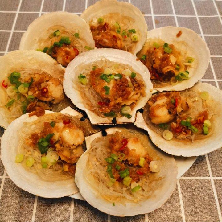 【视频】蒜蓉粉丝蒸扇贝