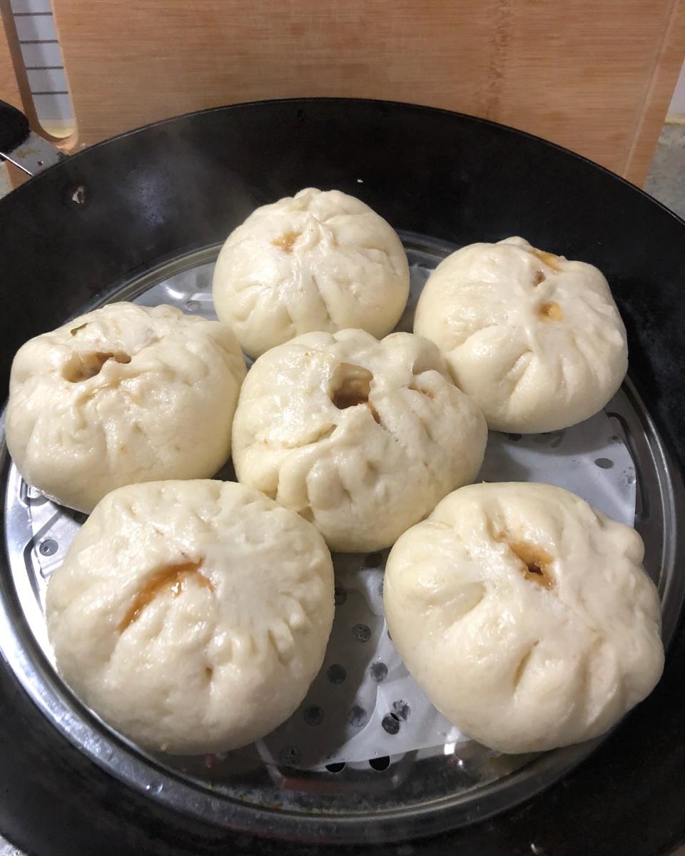 鲜美多汁的洋葱牛肉包子