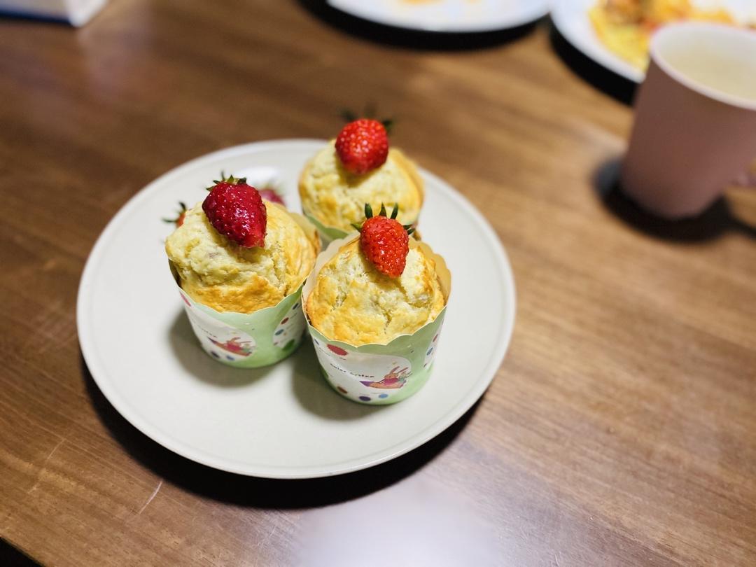 最最最简单                             最最最方便  最最最香浓的香蕉马芬蛋糕