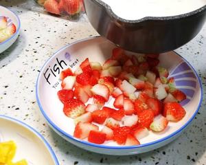 超高颜值的芒果牛奶布丁&草莓牛奶布丁，零失败的做法 步骤11