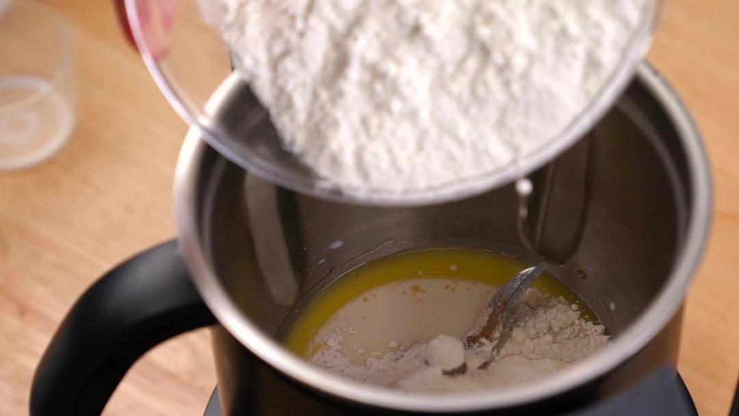 纯奶手撕吐司的做法 步骤1