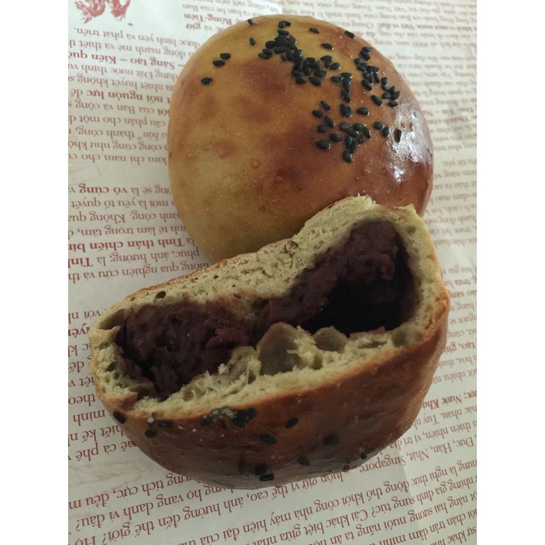 抹茶红豆三角面包