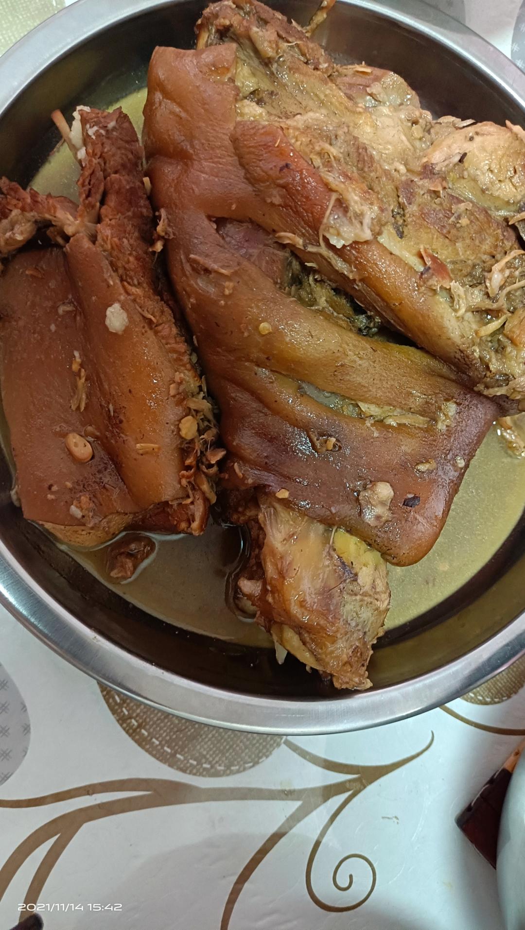 【红烧肘子】（家庭版卤蹄膀）