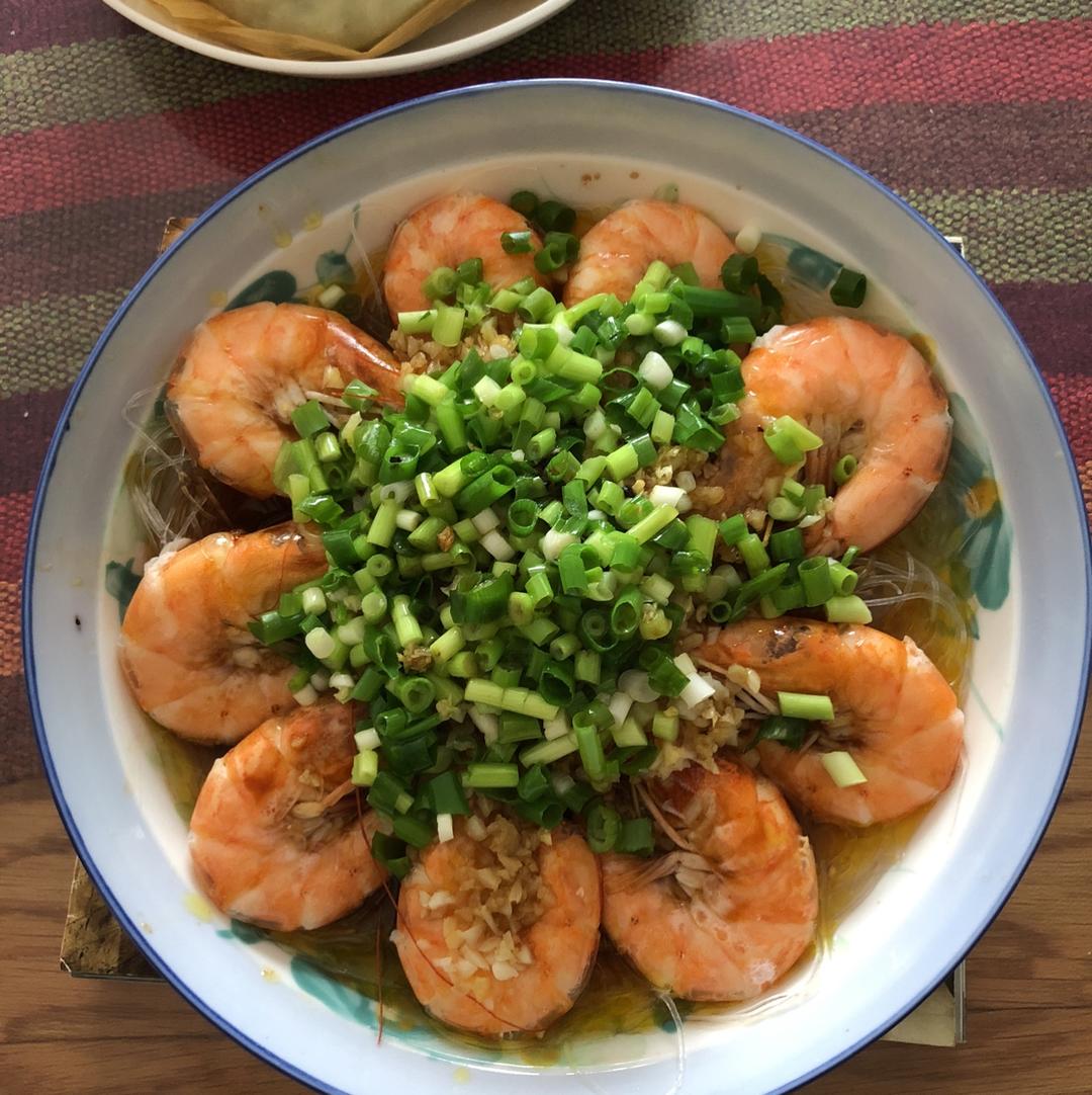虾最美味的吃法必须是这个——蒜蓉蒸虾（多动图，孔瑶的食谱）