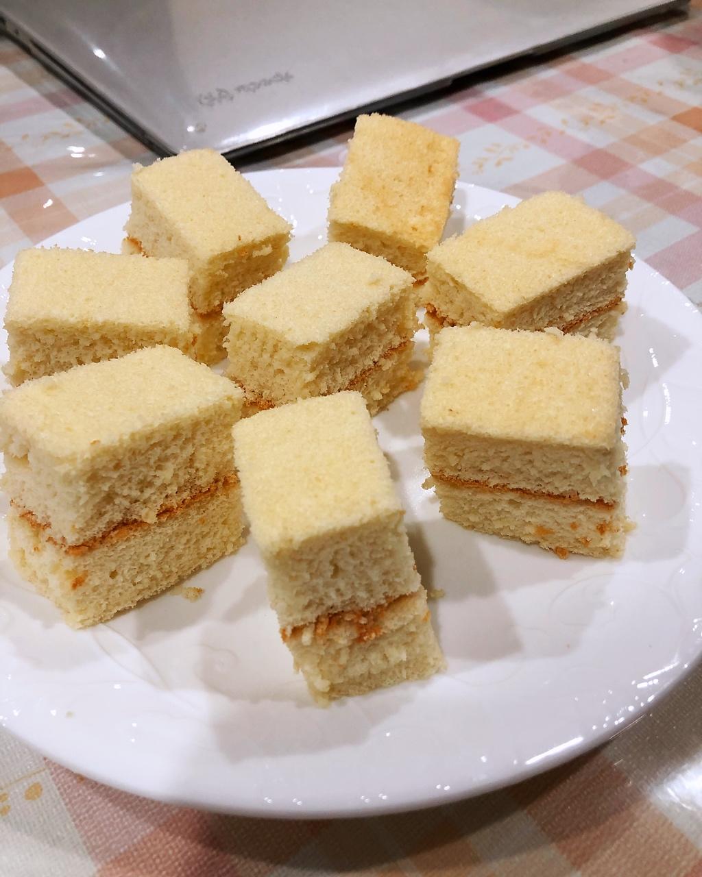 投喂是件快乐的事情做的豆腐蛋糕