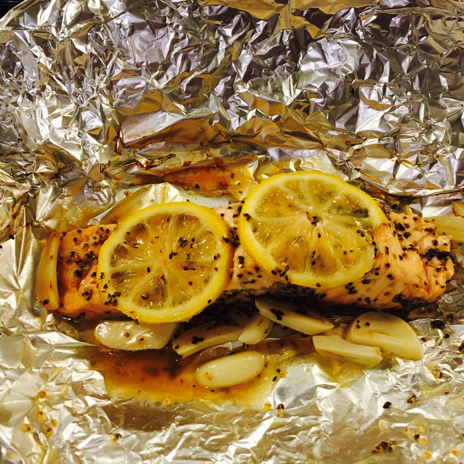 柠檬迷迭香烤三文鱼