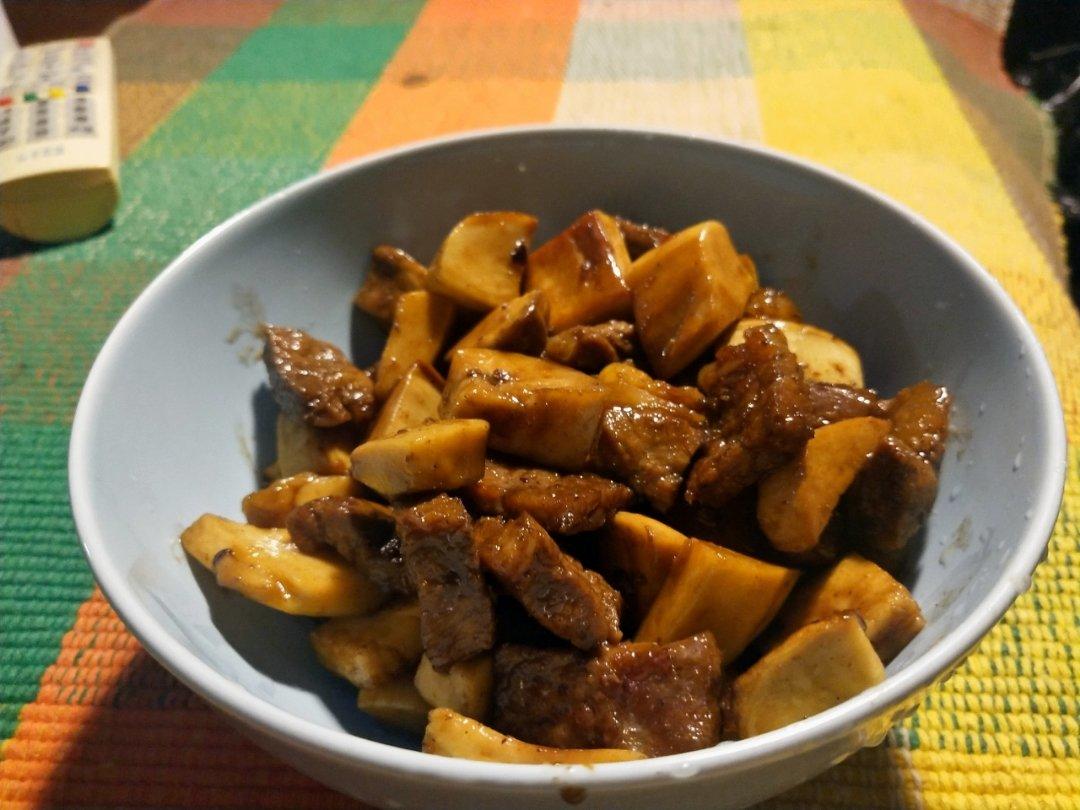 黑胡椒杏鲍菇牛肉粒