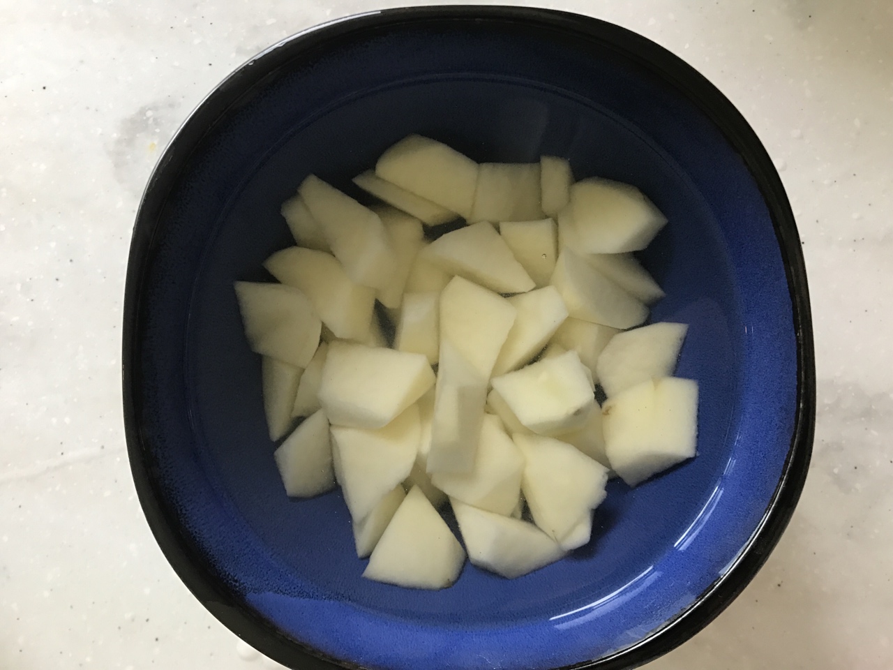 多汁土豆蒜蓉蒸排骨的做法 步骤4