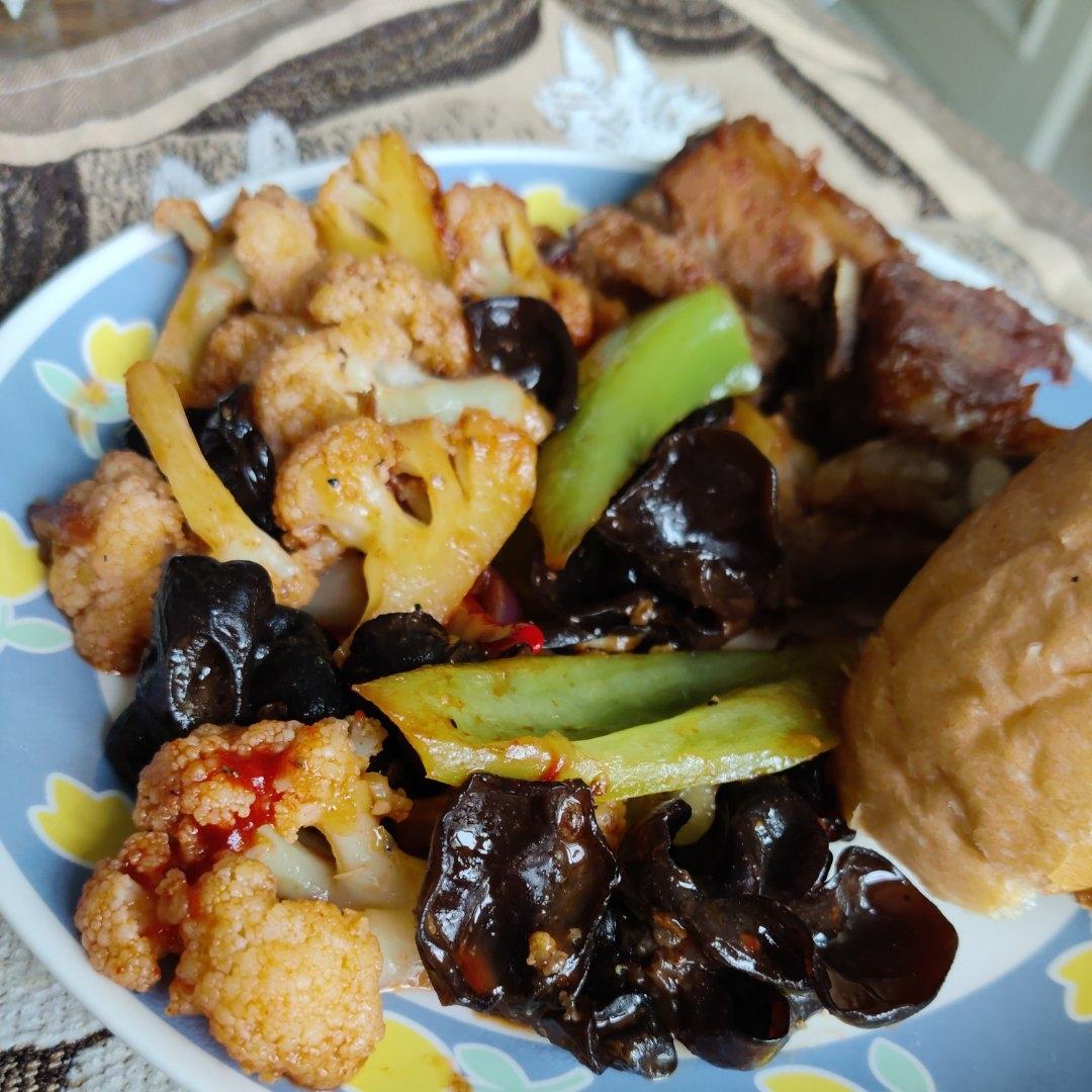 素炒菜花（花菜）