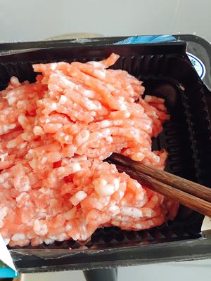老干妈豆豉酱炒肉糜萝卜干的做法 步骤1