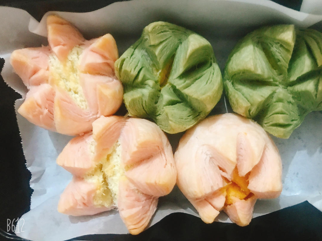 花开富贵之四种口味的椰蓉开口酥