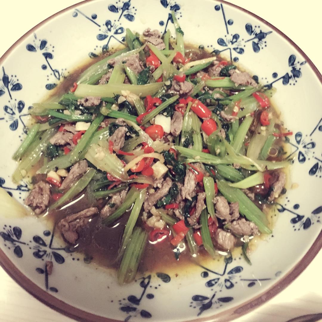 香辣芹菜牛肉