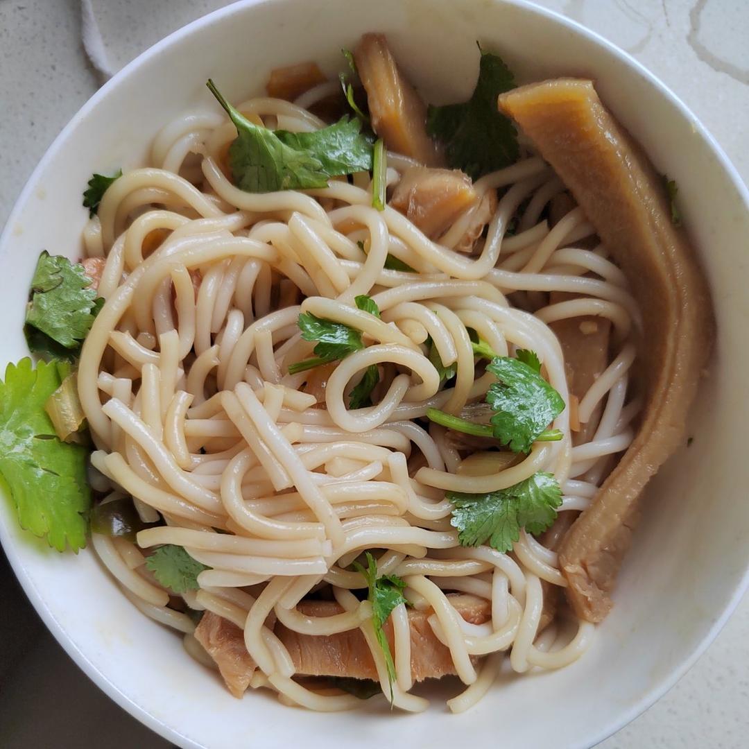 被香味叫醒的牛肚拌粉