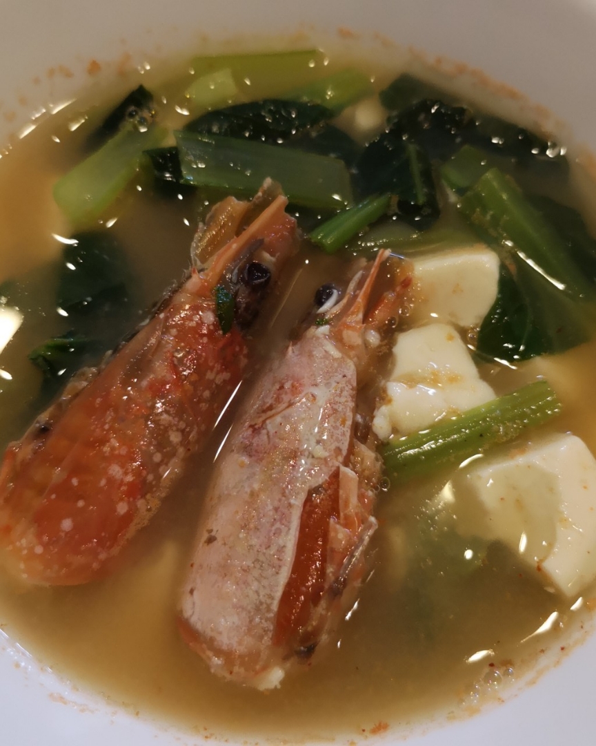 味增汤～处理虾头的做法