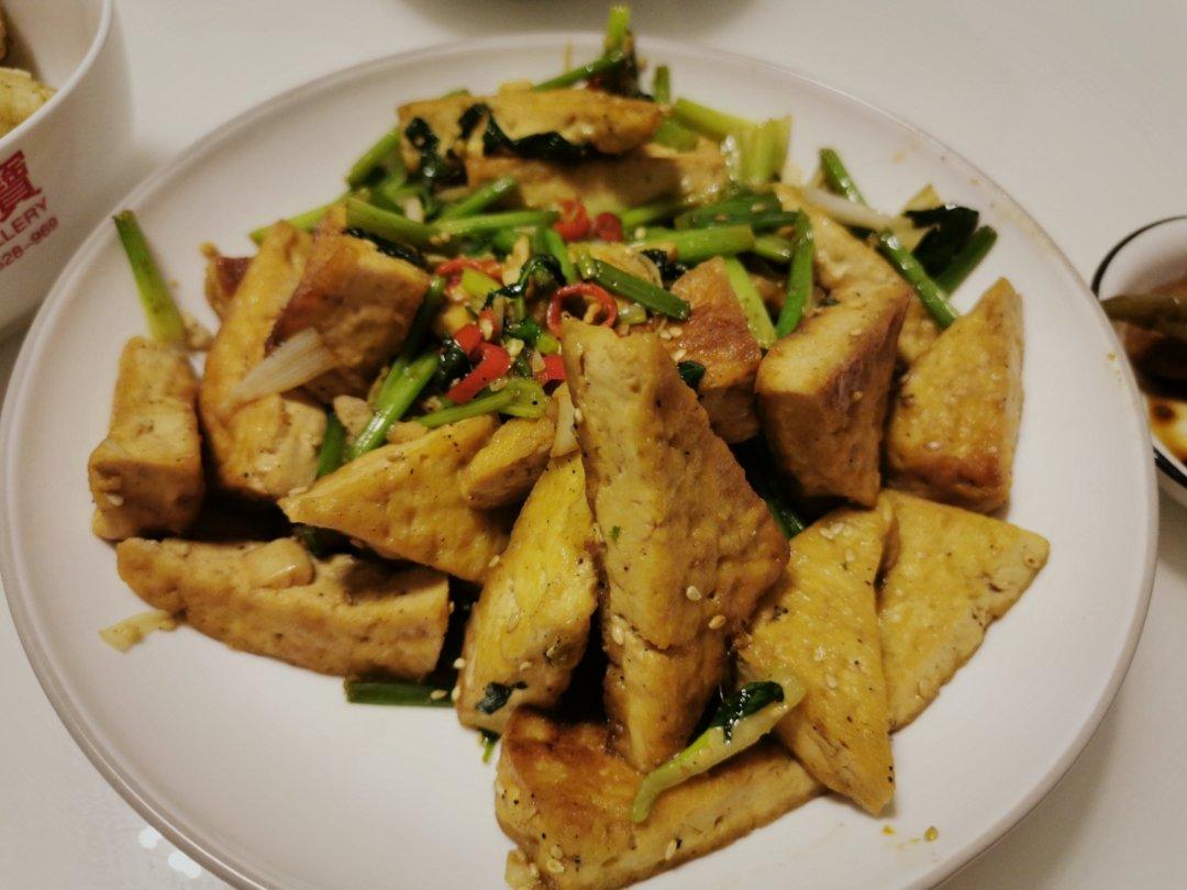 外酥里嫩的煎豆腐