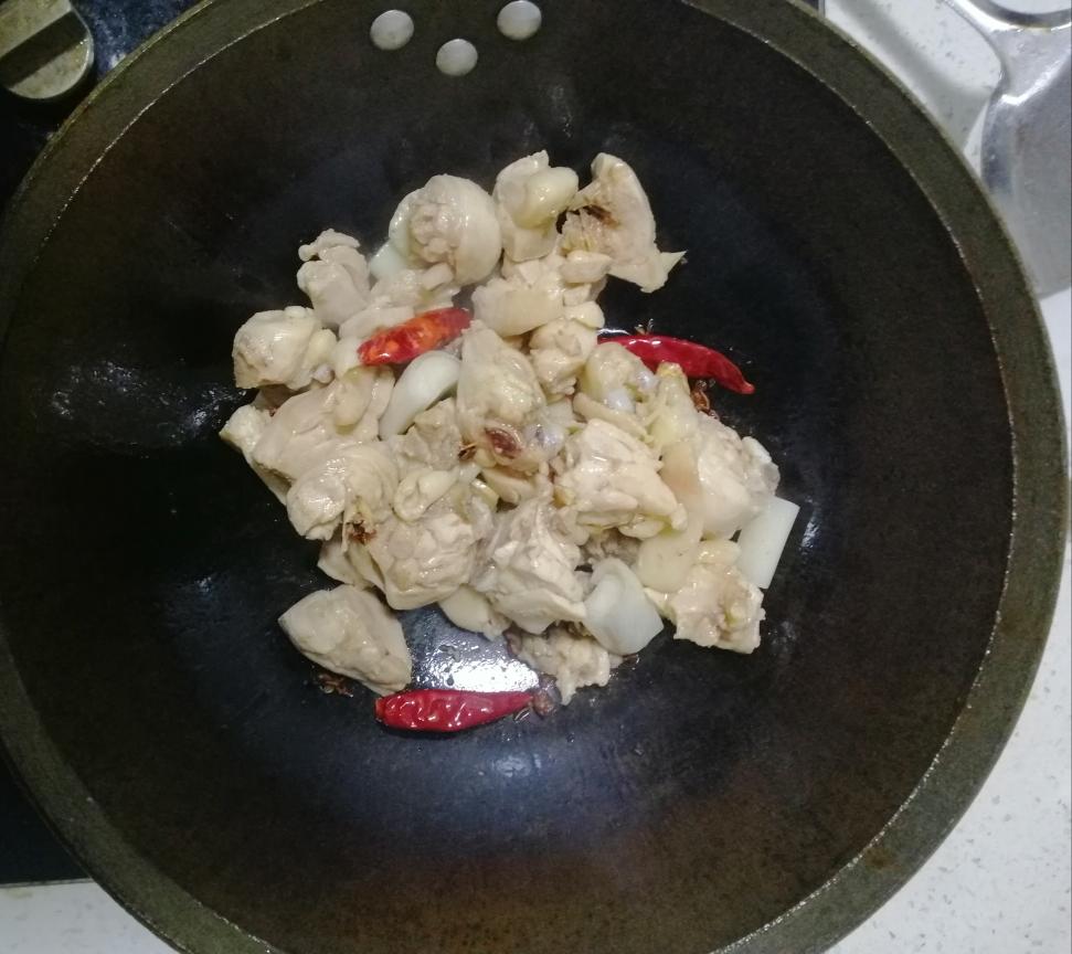 好吃下饭的土豆鸡块的做法 步骤3