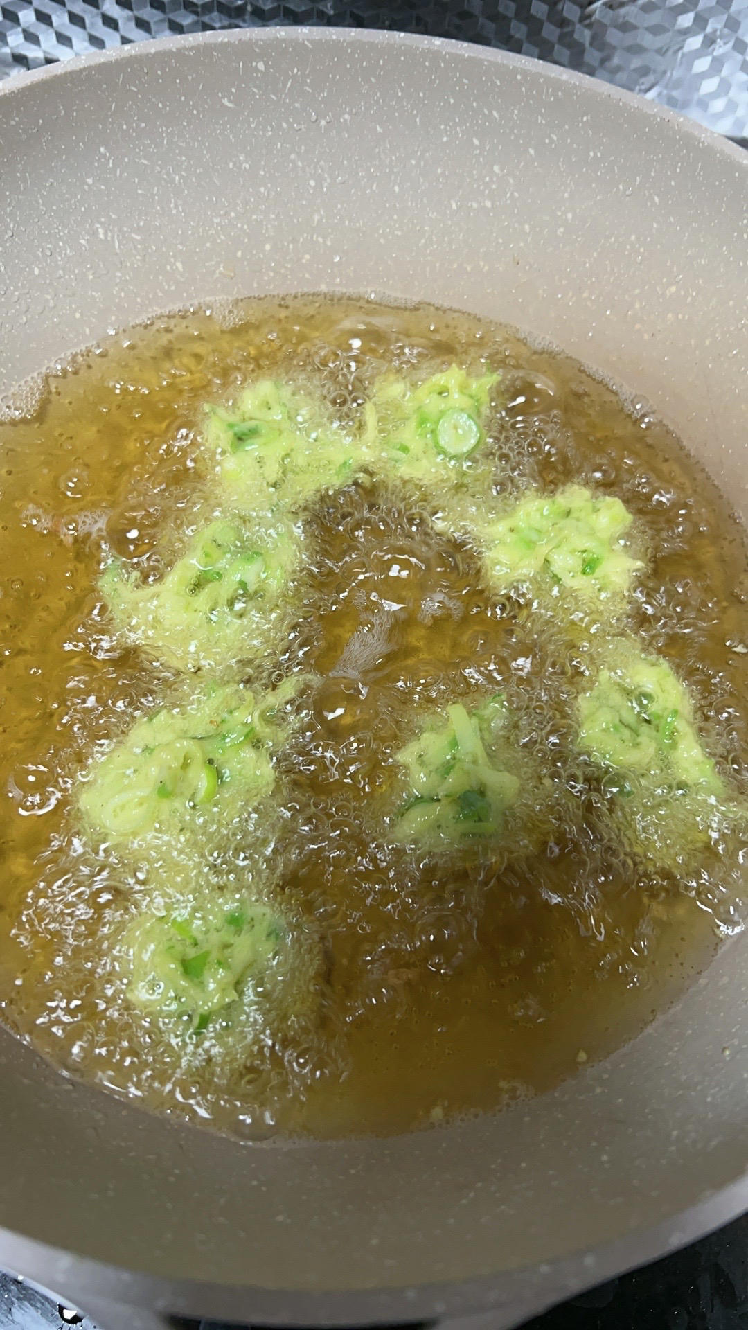 炸萝卜丝丸子