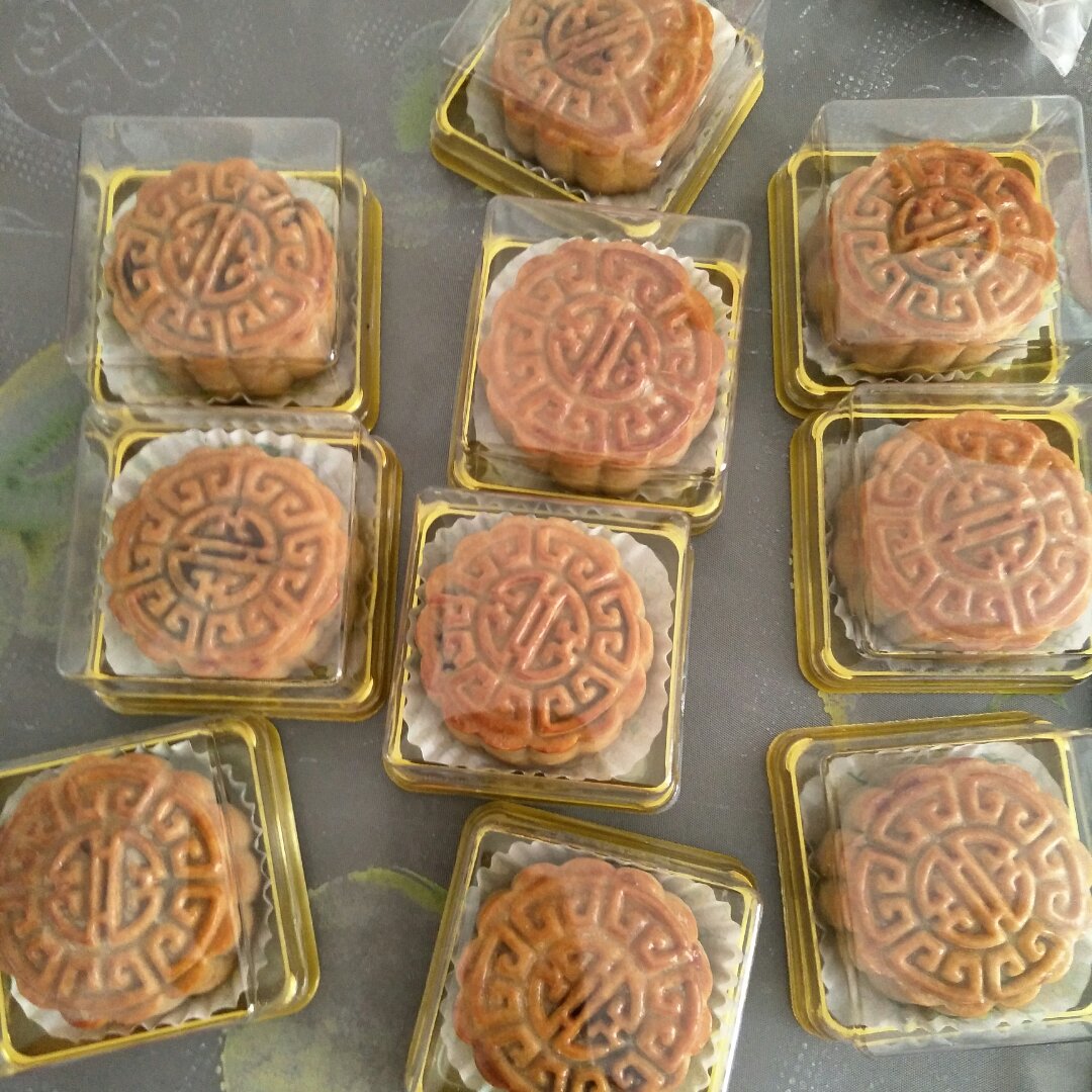 广式豆沙月饼