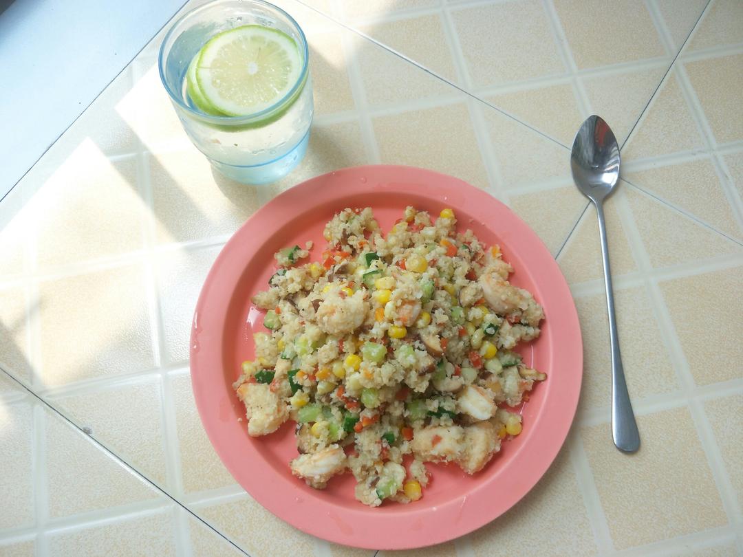 【健康三餐】三文鱼时蔬菜花米炒饭