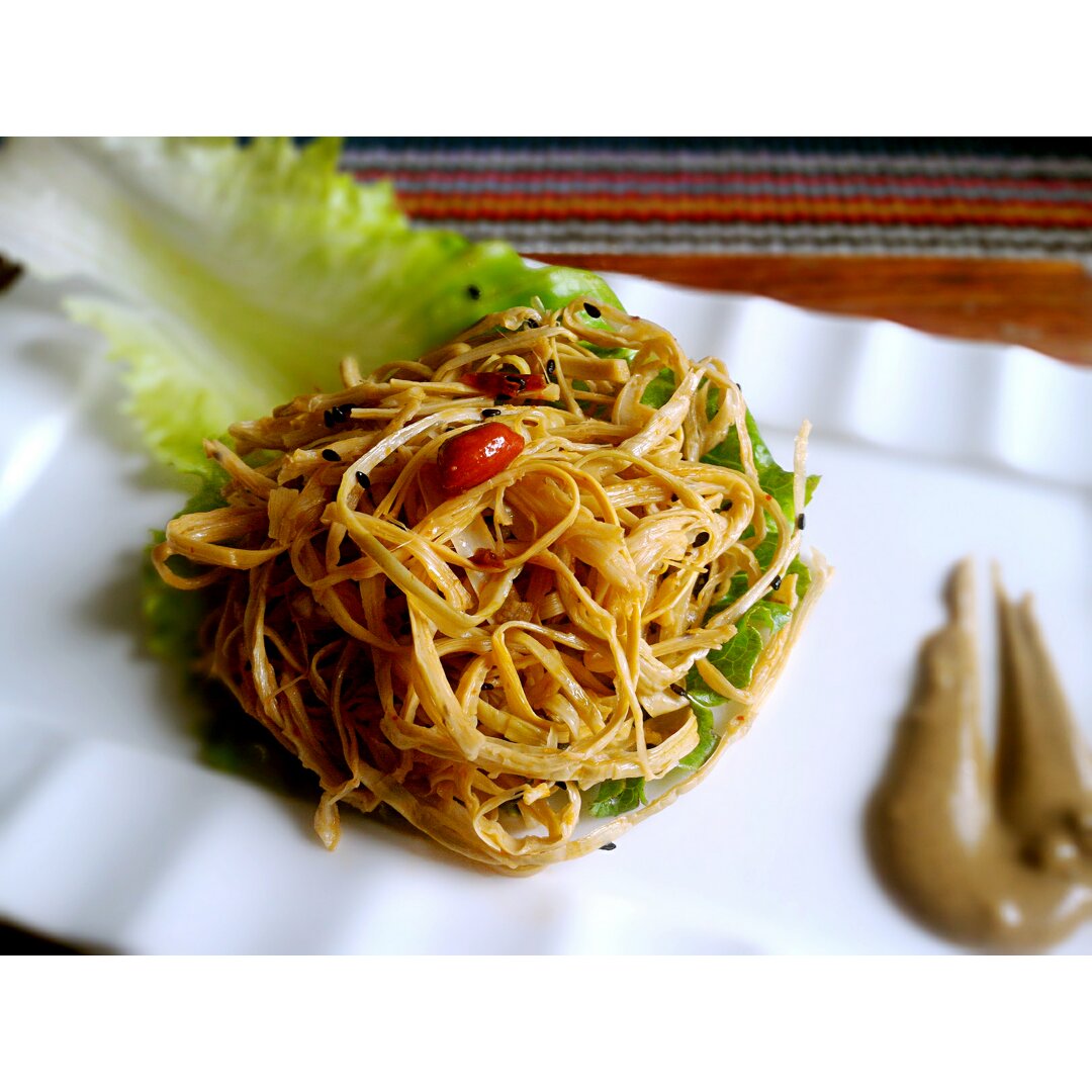 nina爱厨房做的凉拌笋干丝