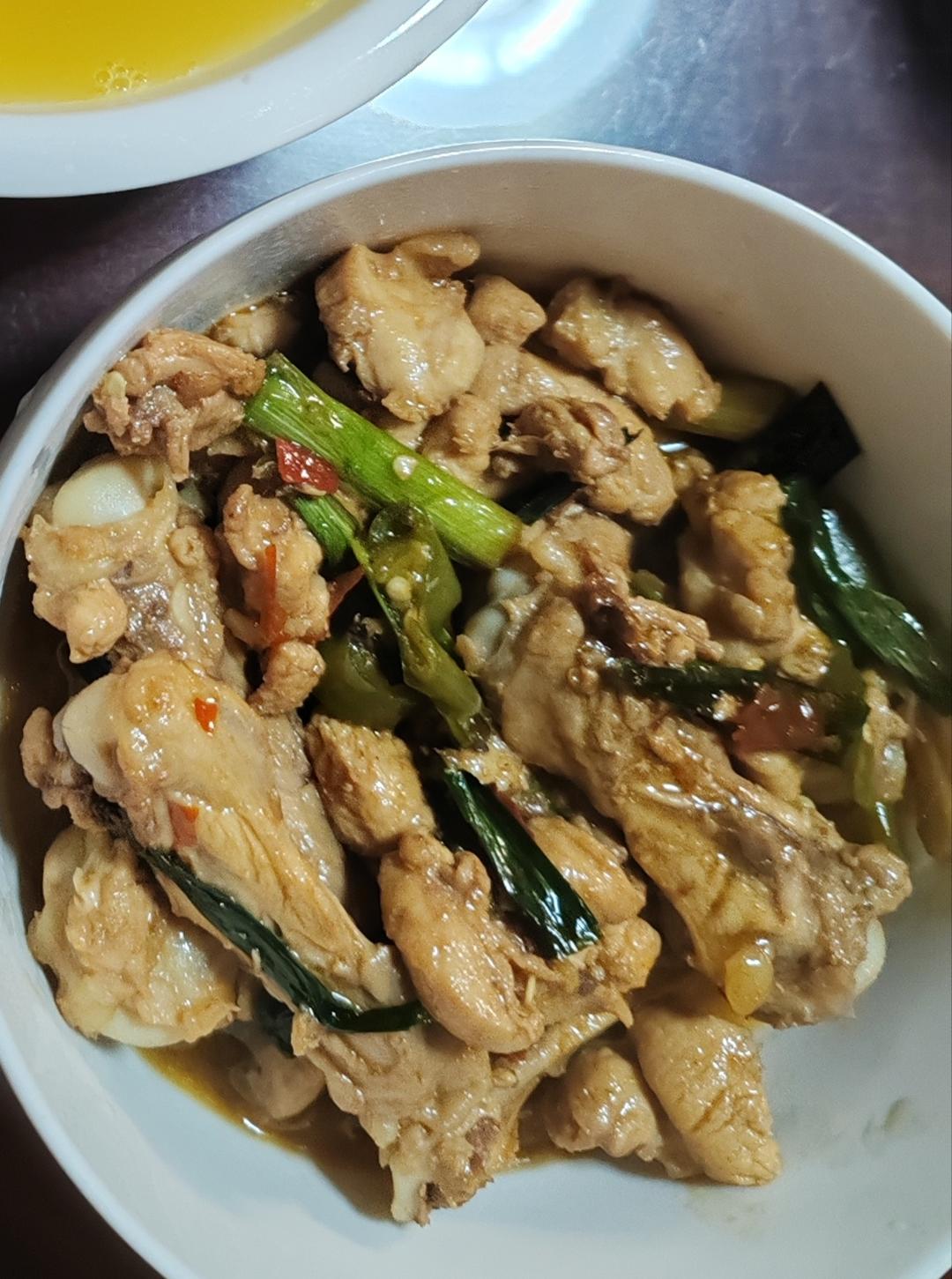 跟风做的，绝了绝了，这个葱烧鸡香S了