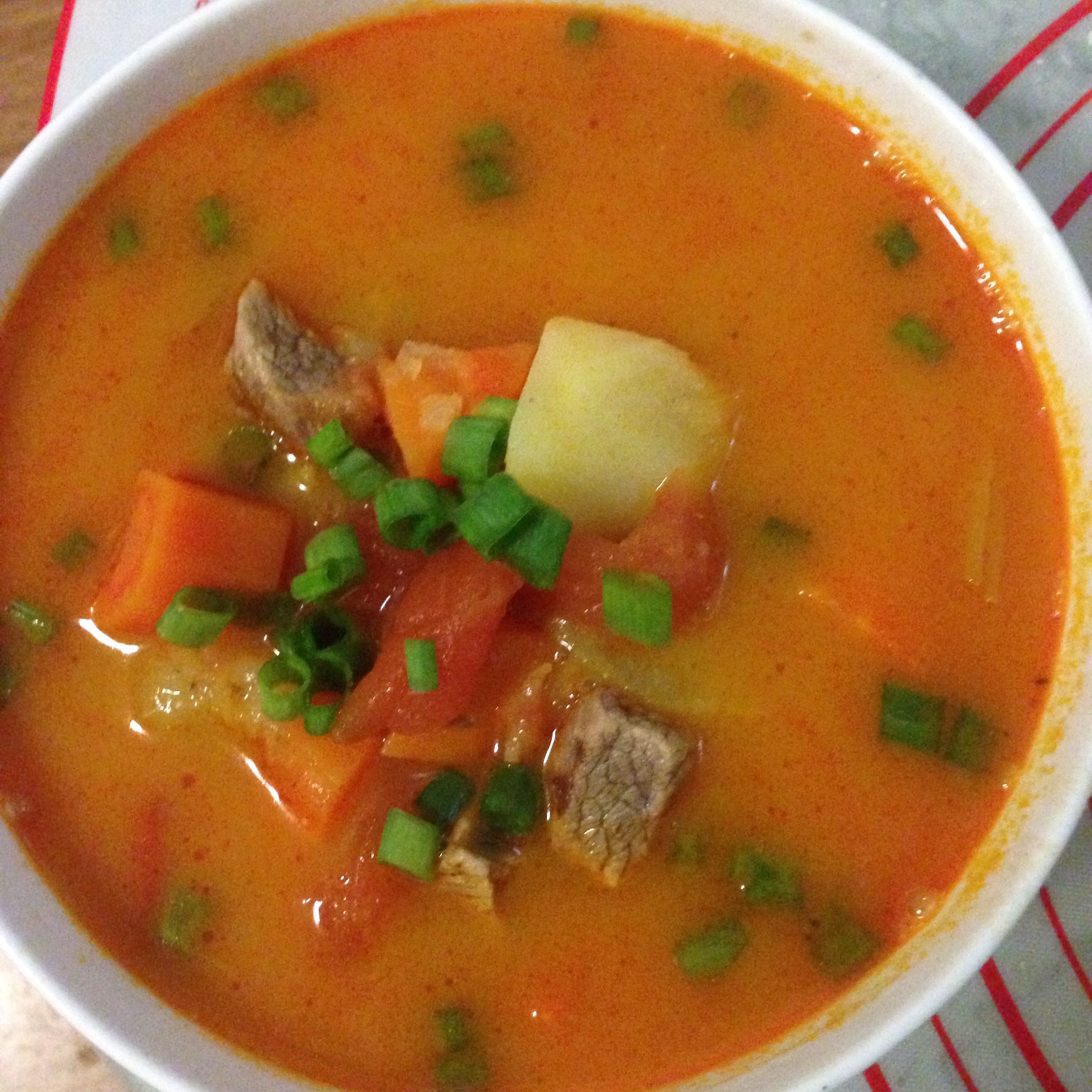 土豆番茄牛腩汤