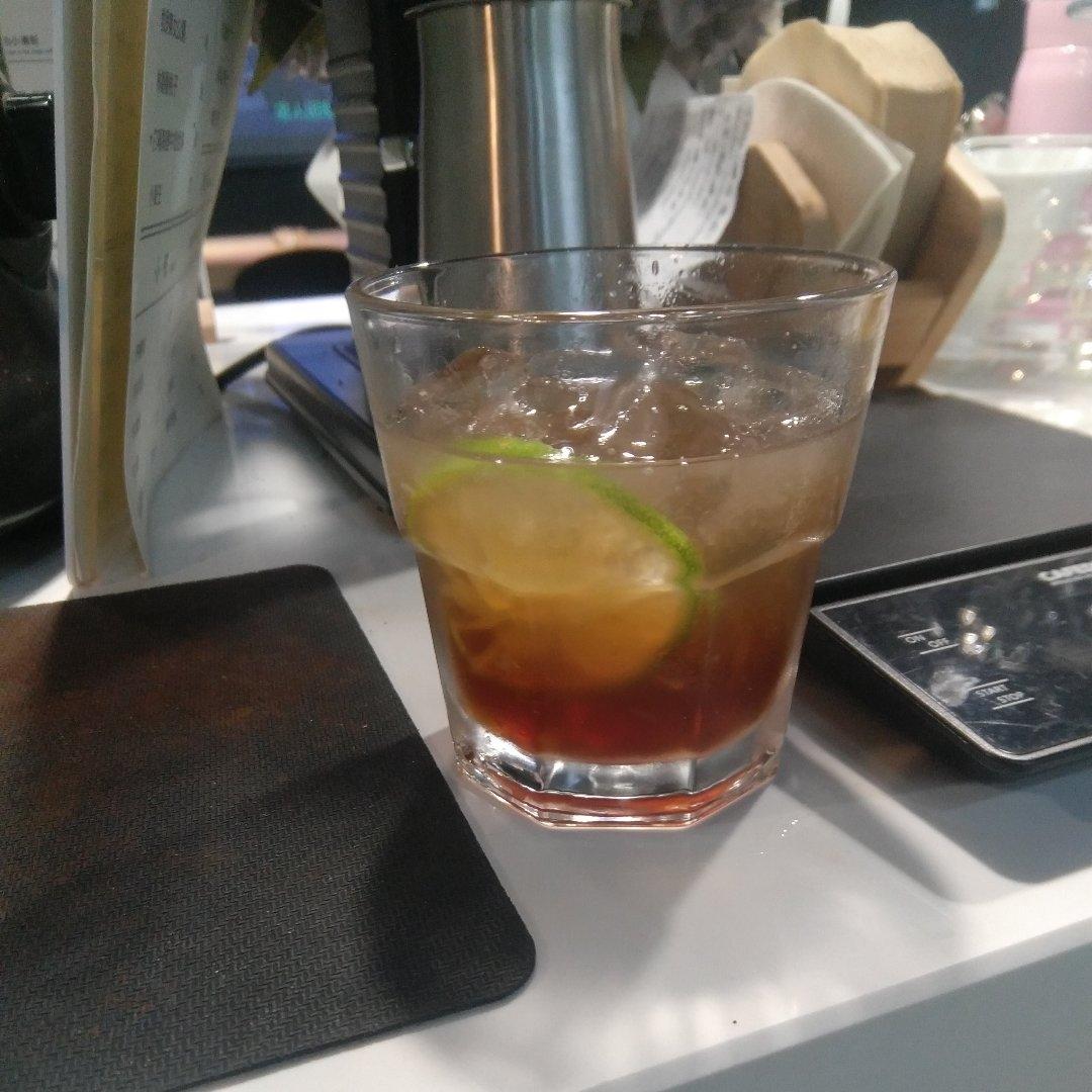 LONG ISLAND ICE TEA长岛冰茶鸡尾酒~不是茶哦~
