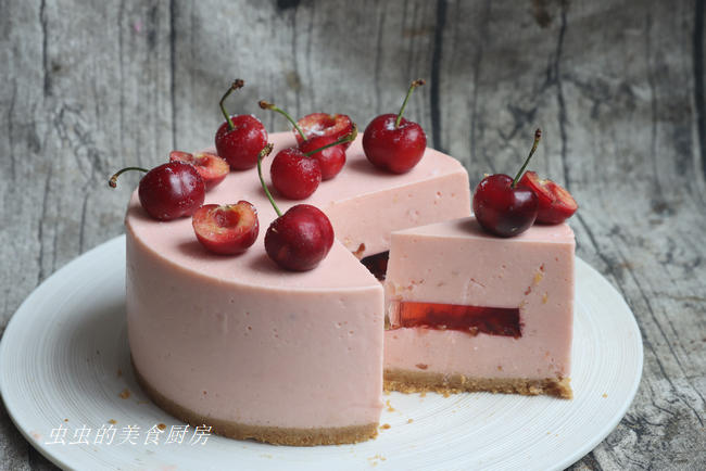 免烤樱桃慕斯蛋糕