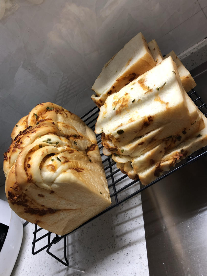 香葱肉松手撕吐司