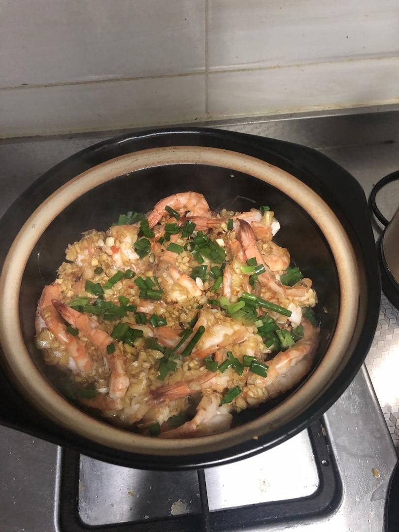 蒜蓉粉丝蒸大虾