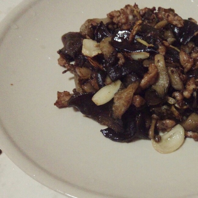 平菇炒肉