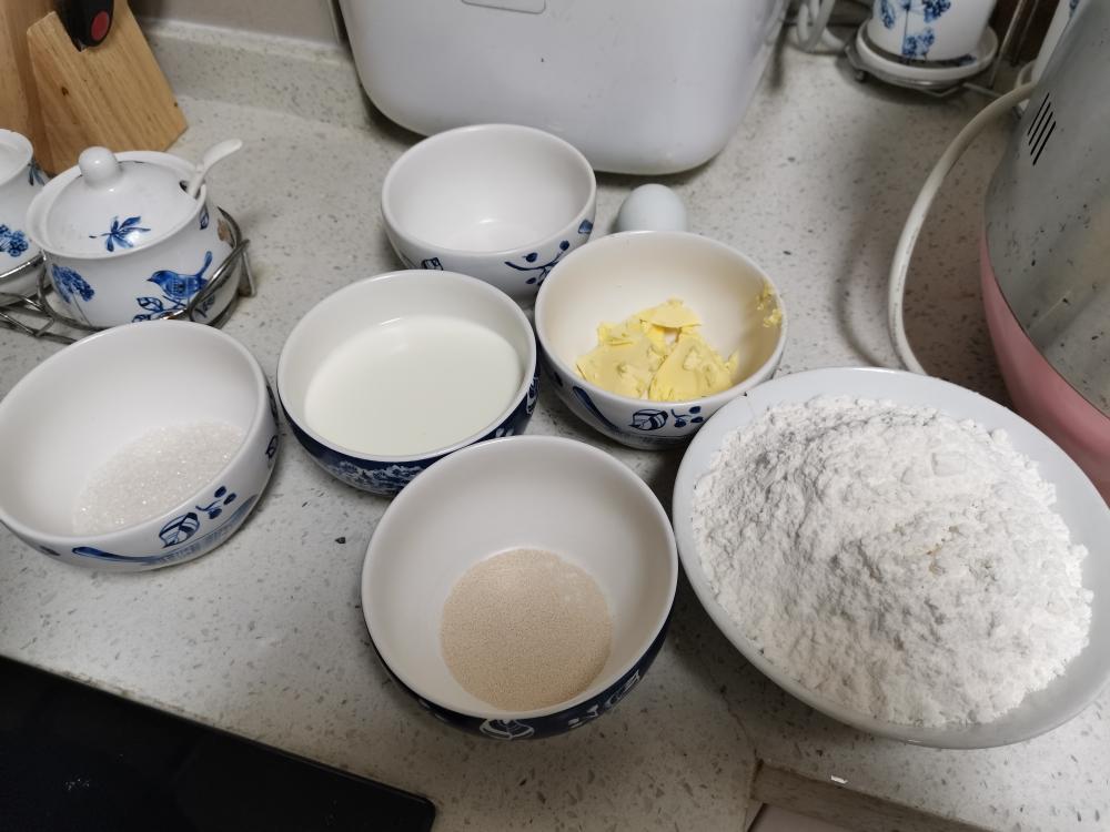 纯奶手撕吐司的做法 步骤1