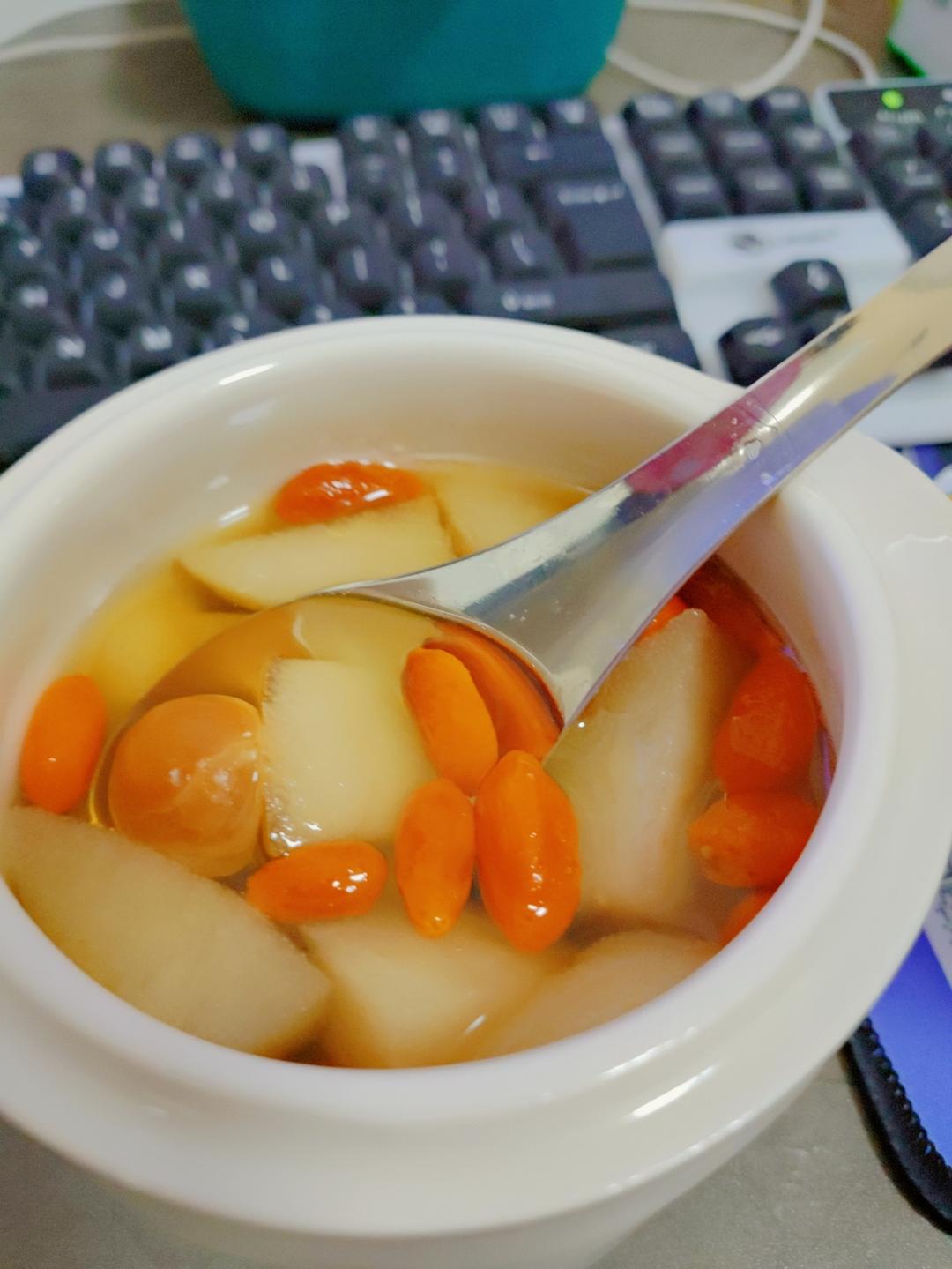 超级简单的炖梨水