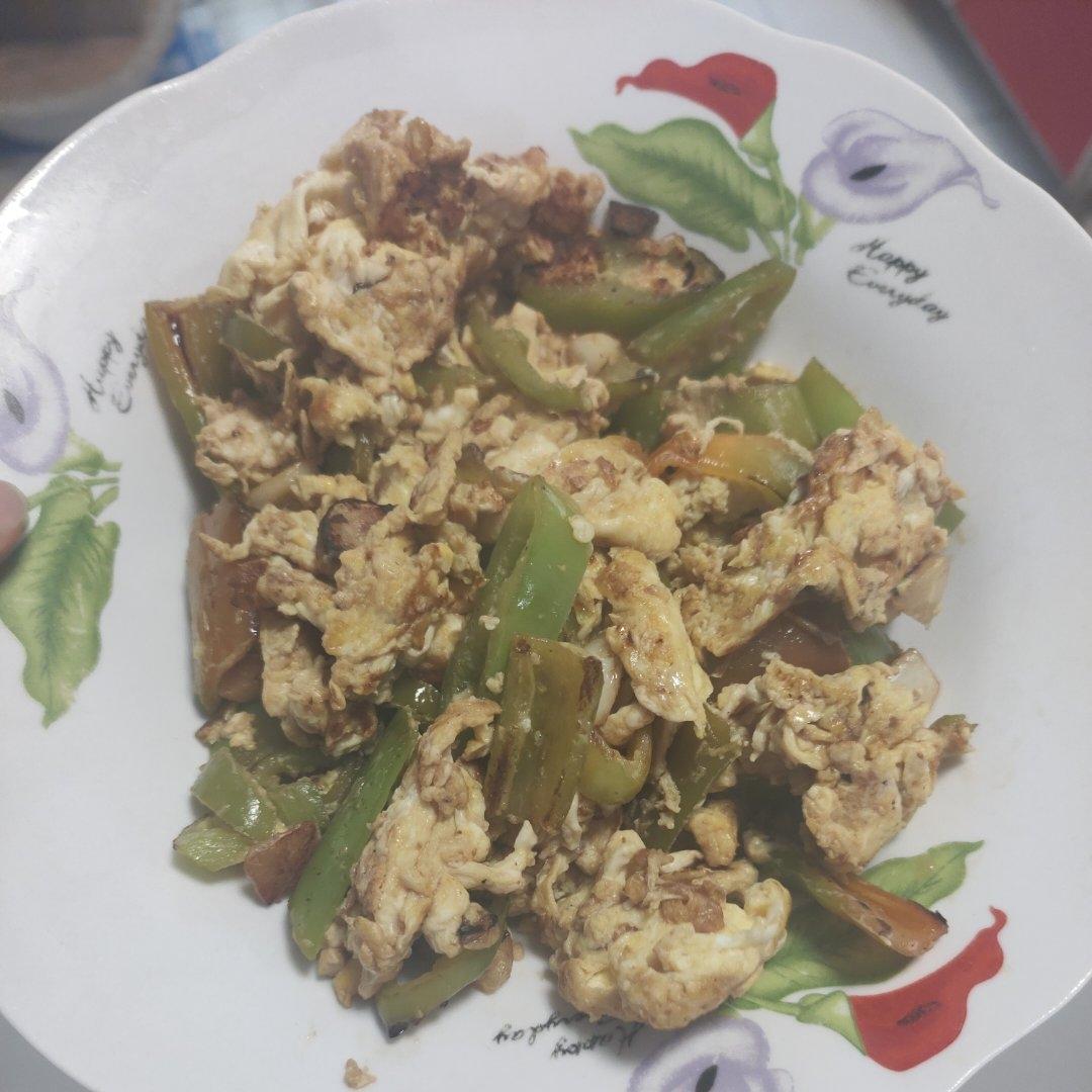不一样的辣椒炒鸡蛋～下饭神器!