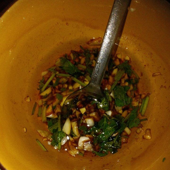 百搭汁儿~凉拌调料汁儿~沾饺子~沾水煮肉~沾生菜，全都可以！！！