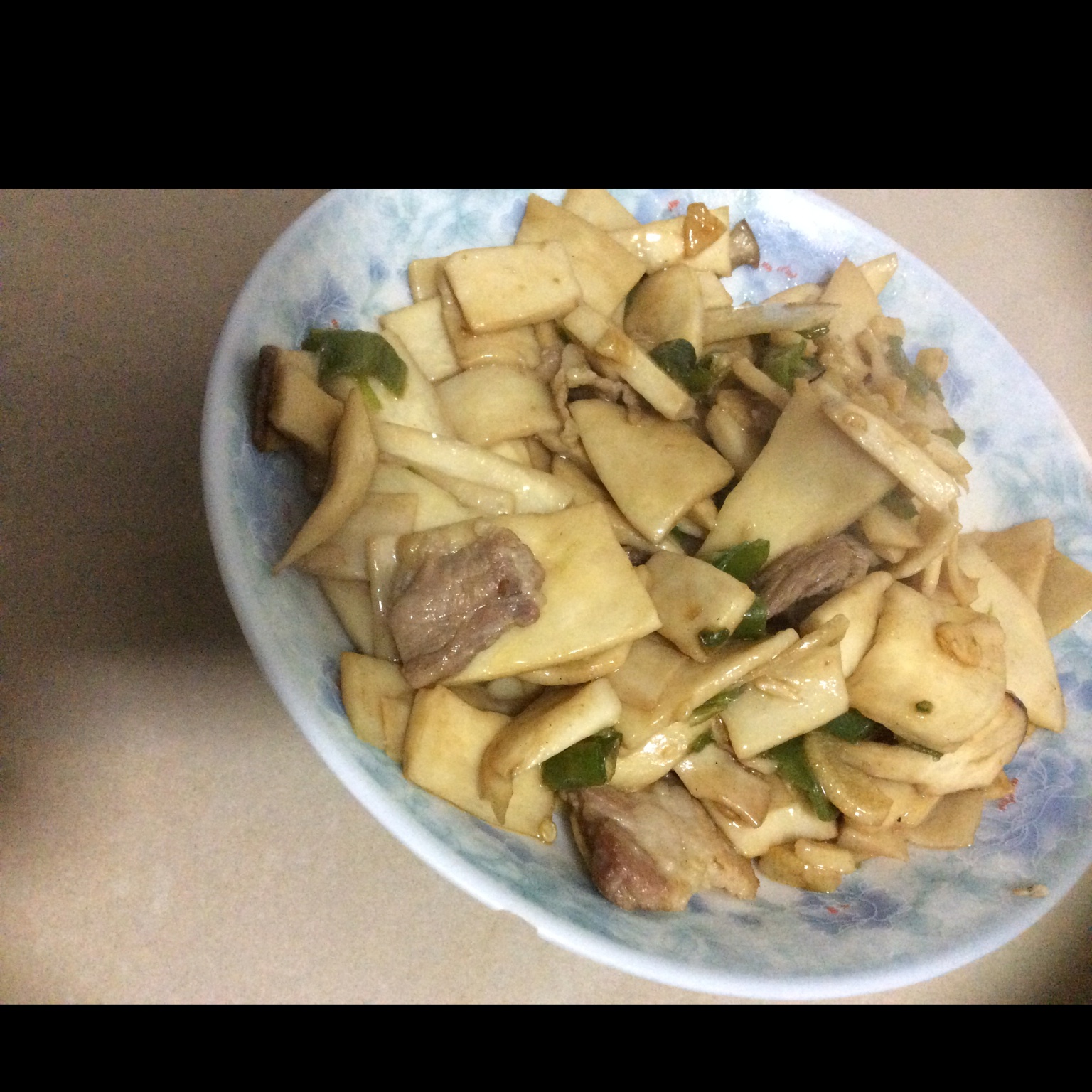 青椒素炒杏鲍菇