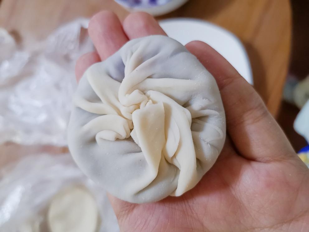 【低卡快手紫薯饼】剩饺子皮妙用的做法 步骤3