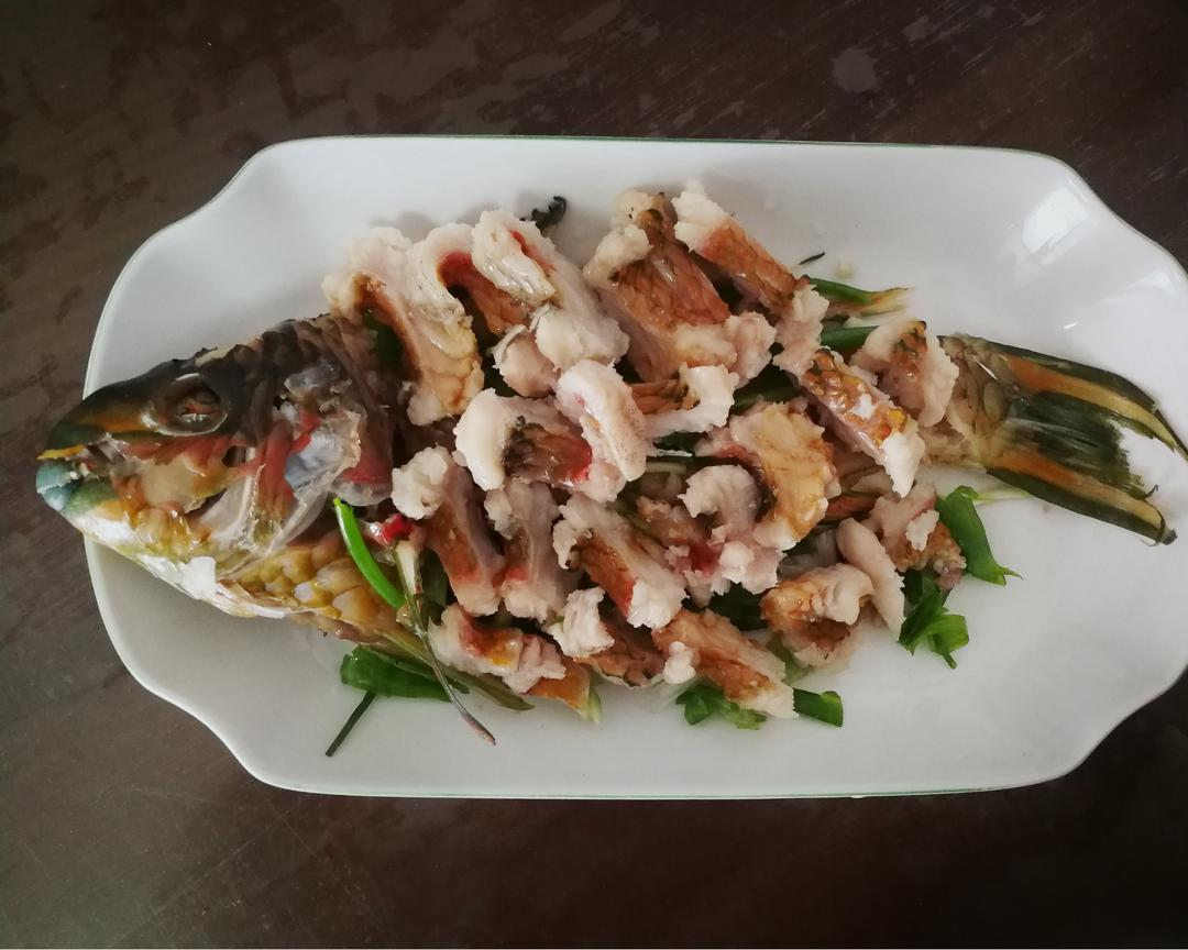 青衣鱼两吃，清蒸加熟刺的做法