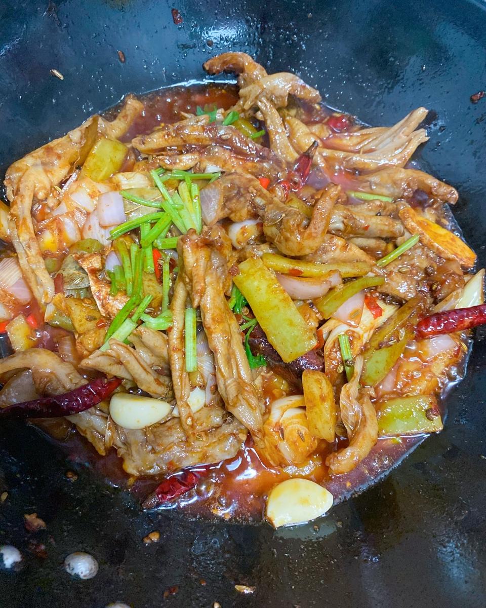 糯香鸭掌干锅—来自干锅发源地的保姆级菜谱