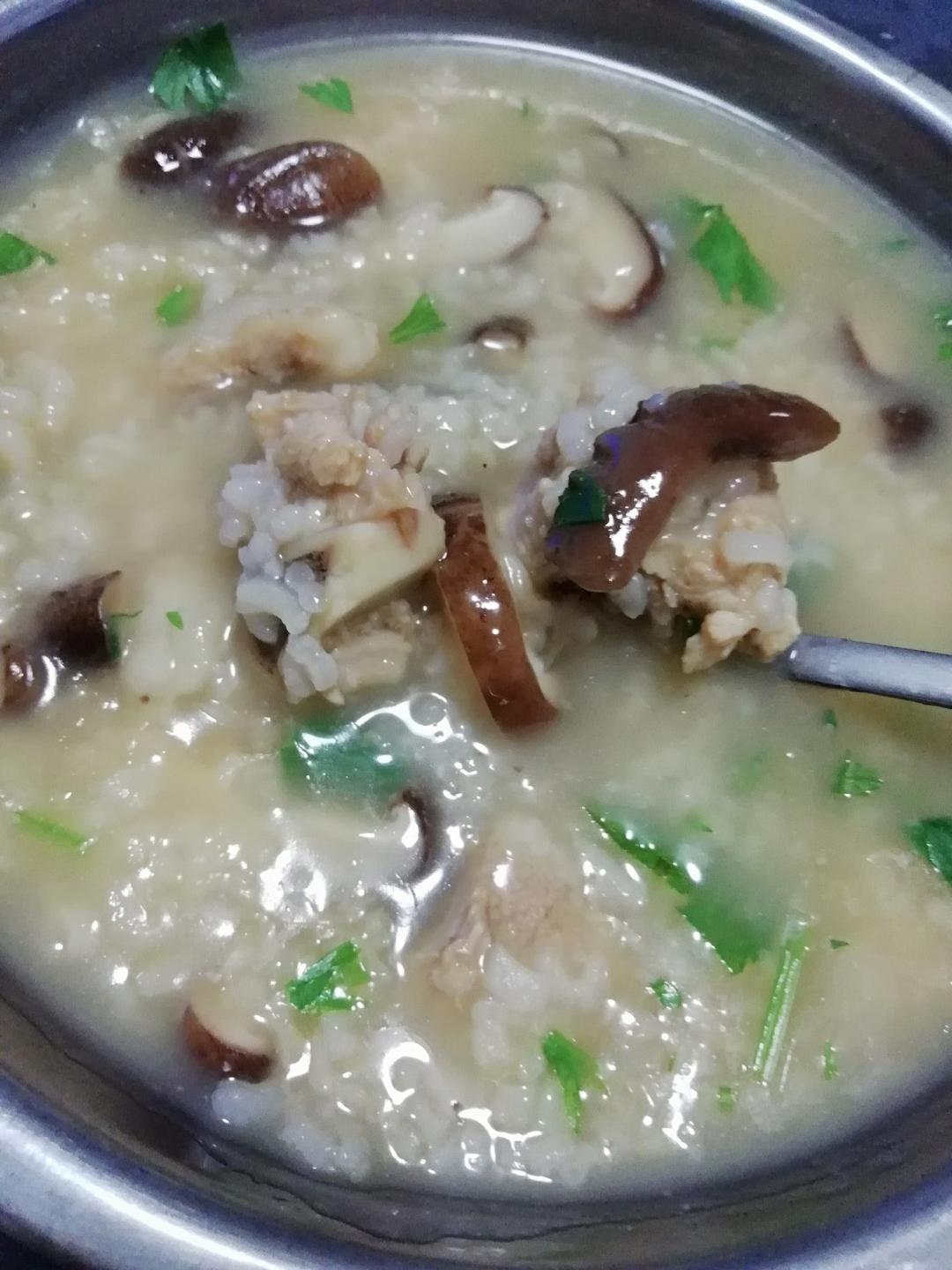 日#晚餐612018年5月11日#2018年05月11日晚餐:鲜香菇排骨粥android
