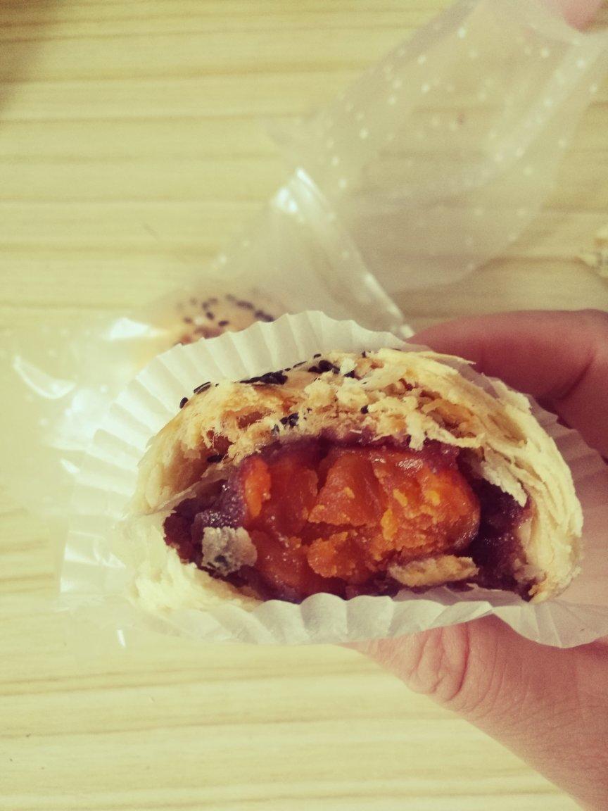 蛋黄酥酥酥（超级奶香黄油版）